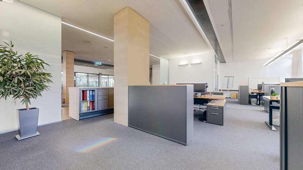 316m² office