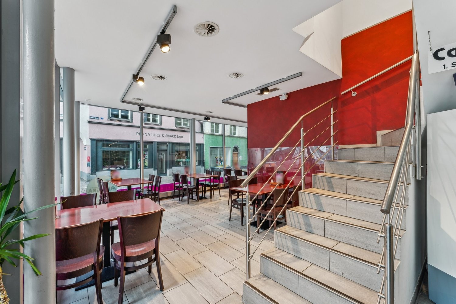 265m² restaurant