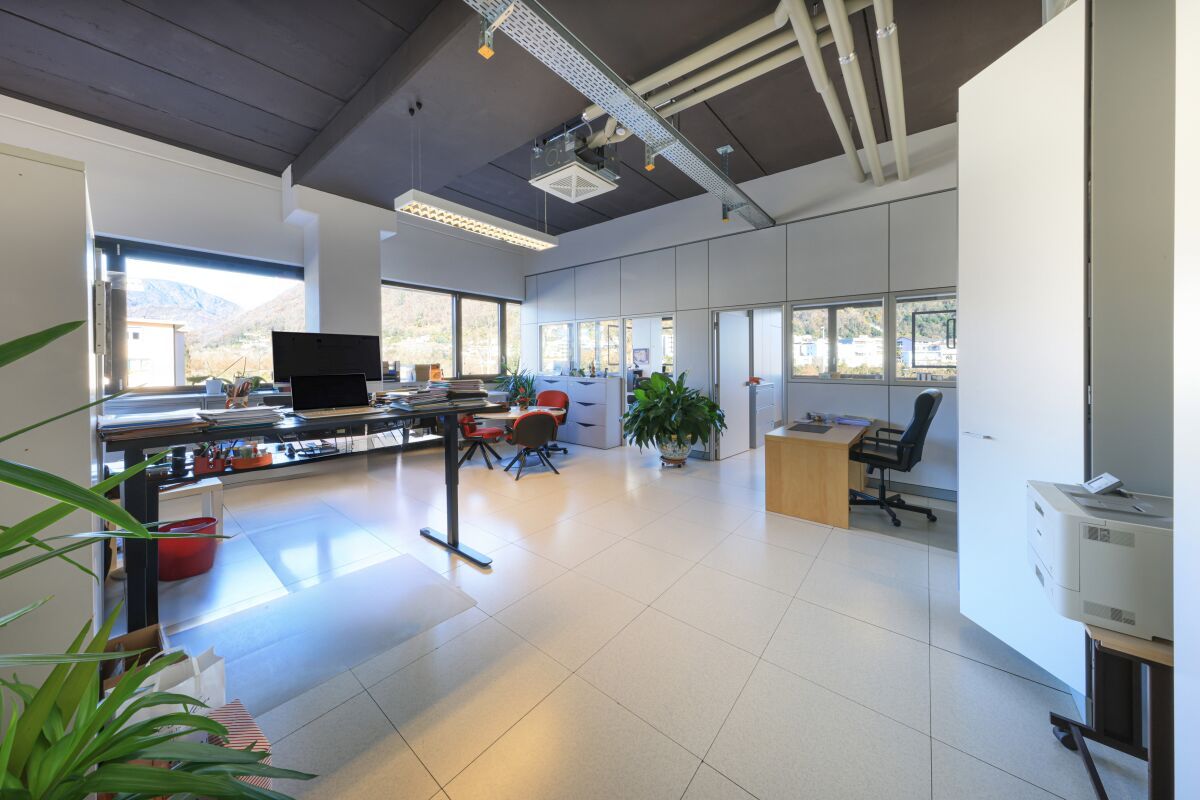 120m² commerciale