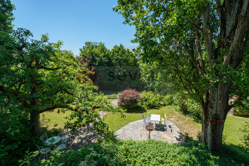 Villa di 8 ½ locali