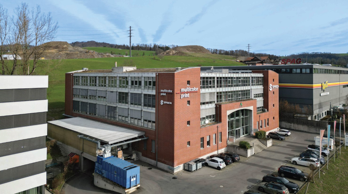 427m² office