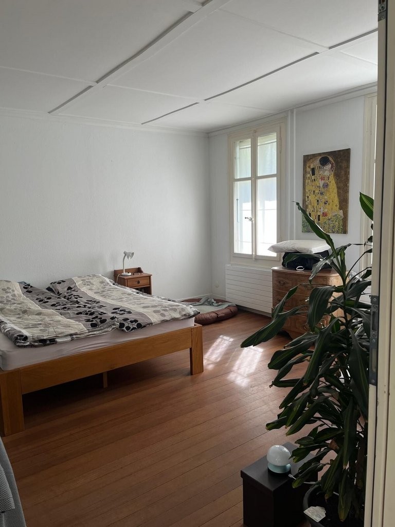 5 rooms apartment