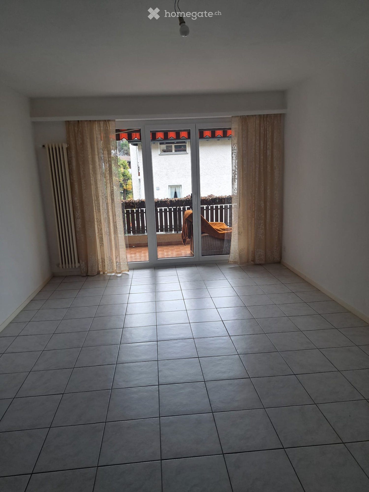 5 rooms apartment