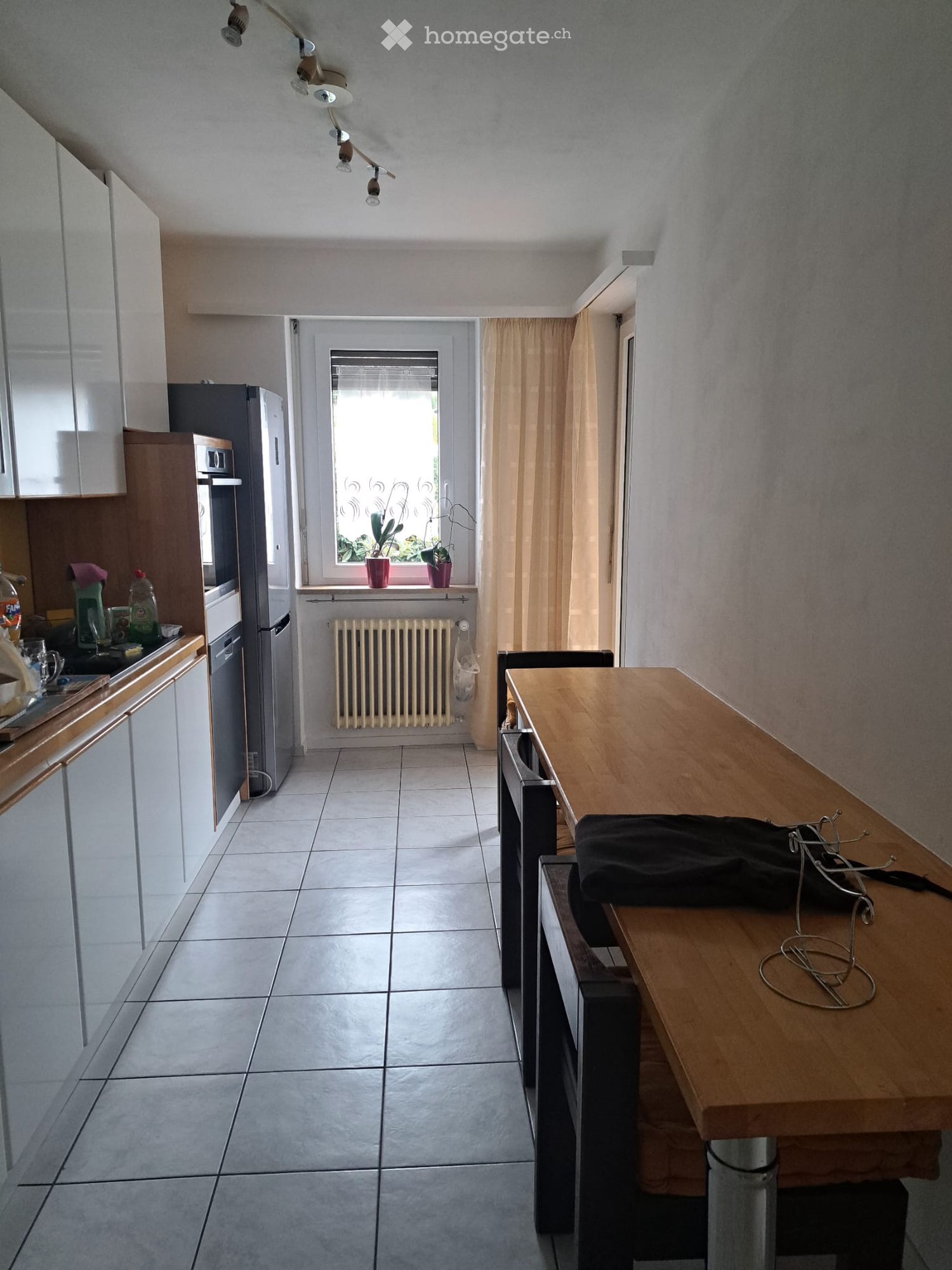 5 rooms apartment