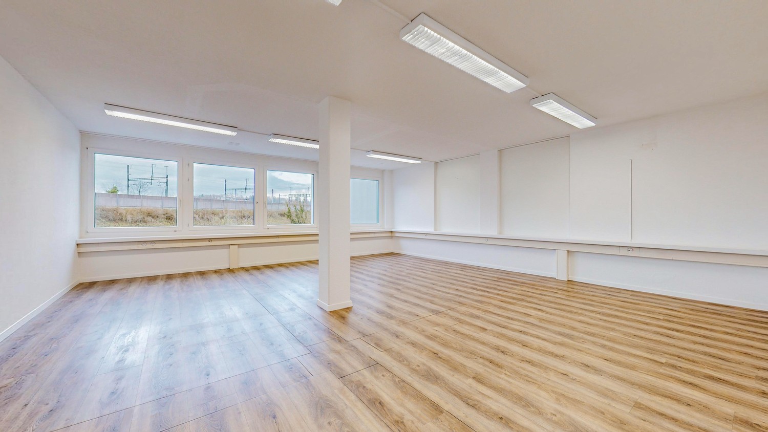 206m² commerciale