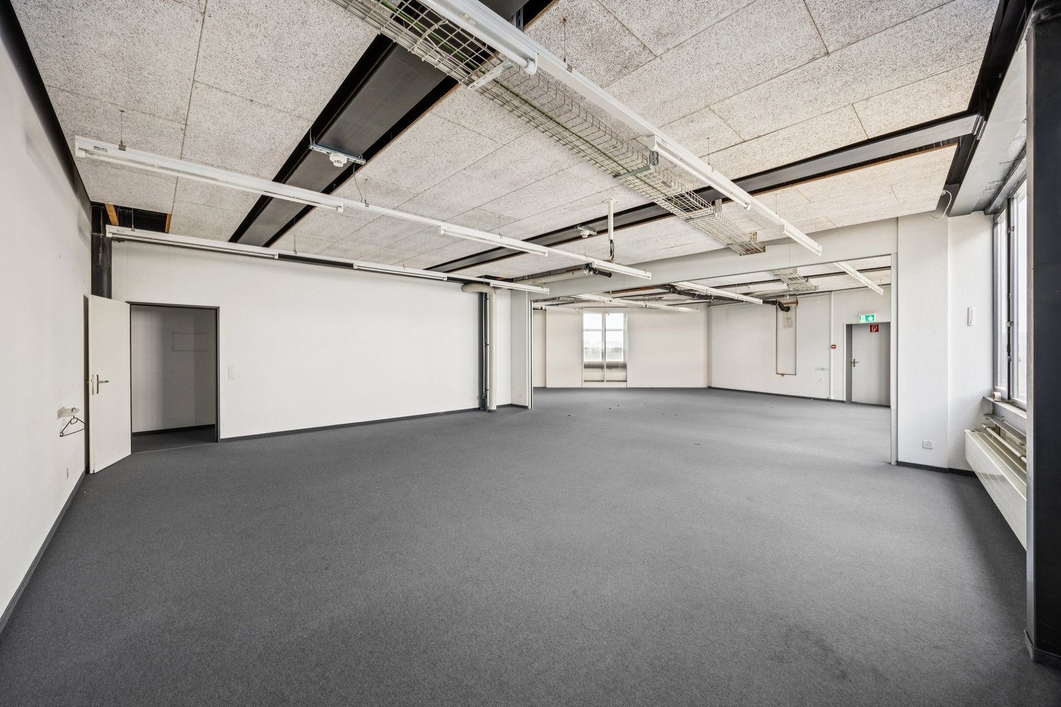 410m² commercial