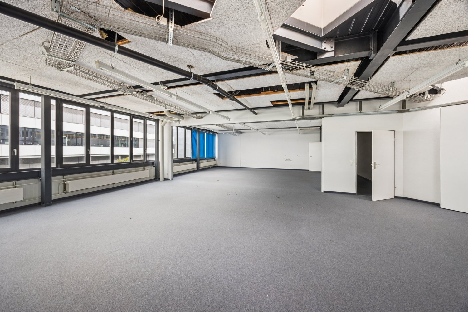 410m² commercial