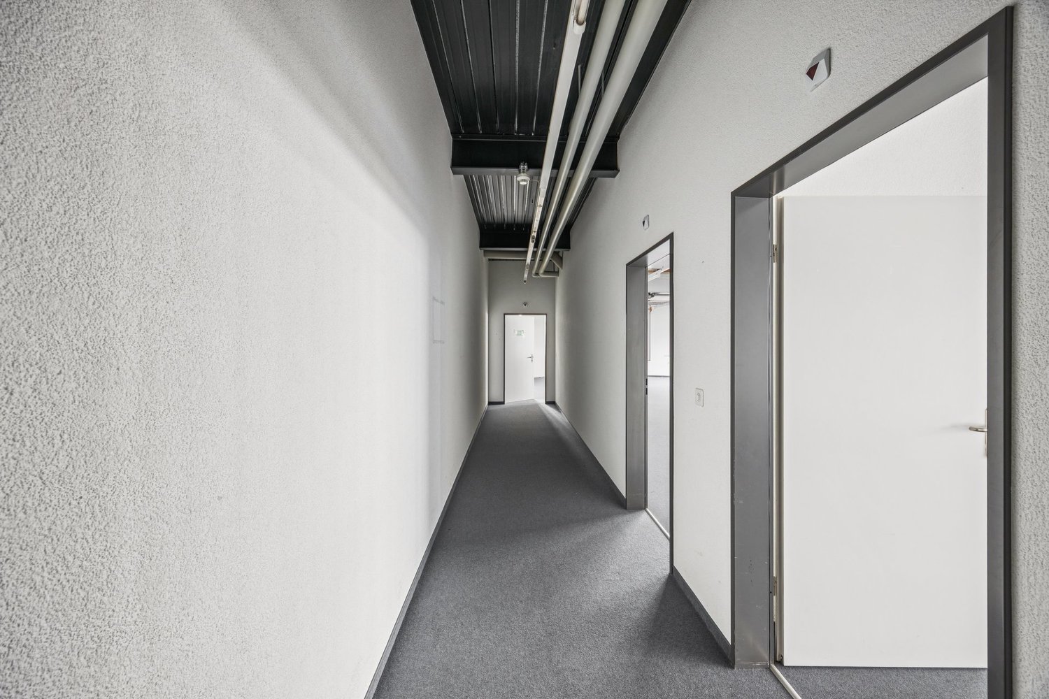 410m² commercial
