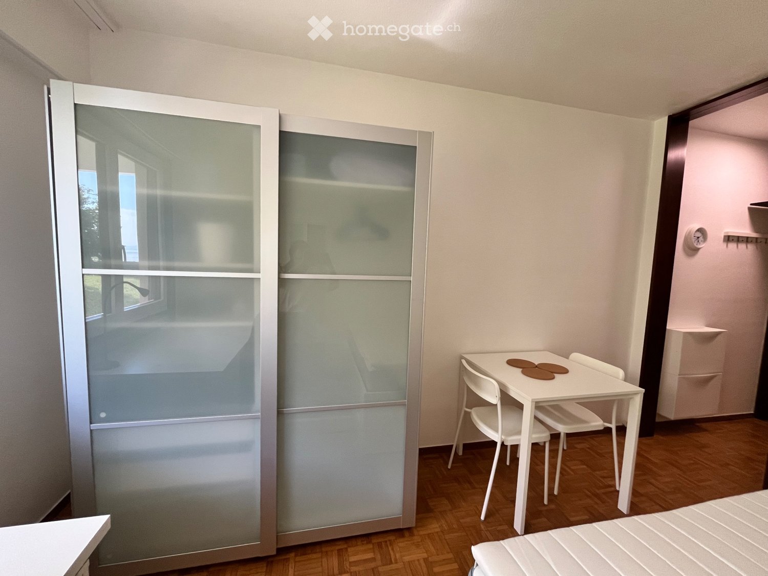1 room single room