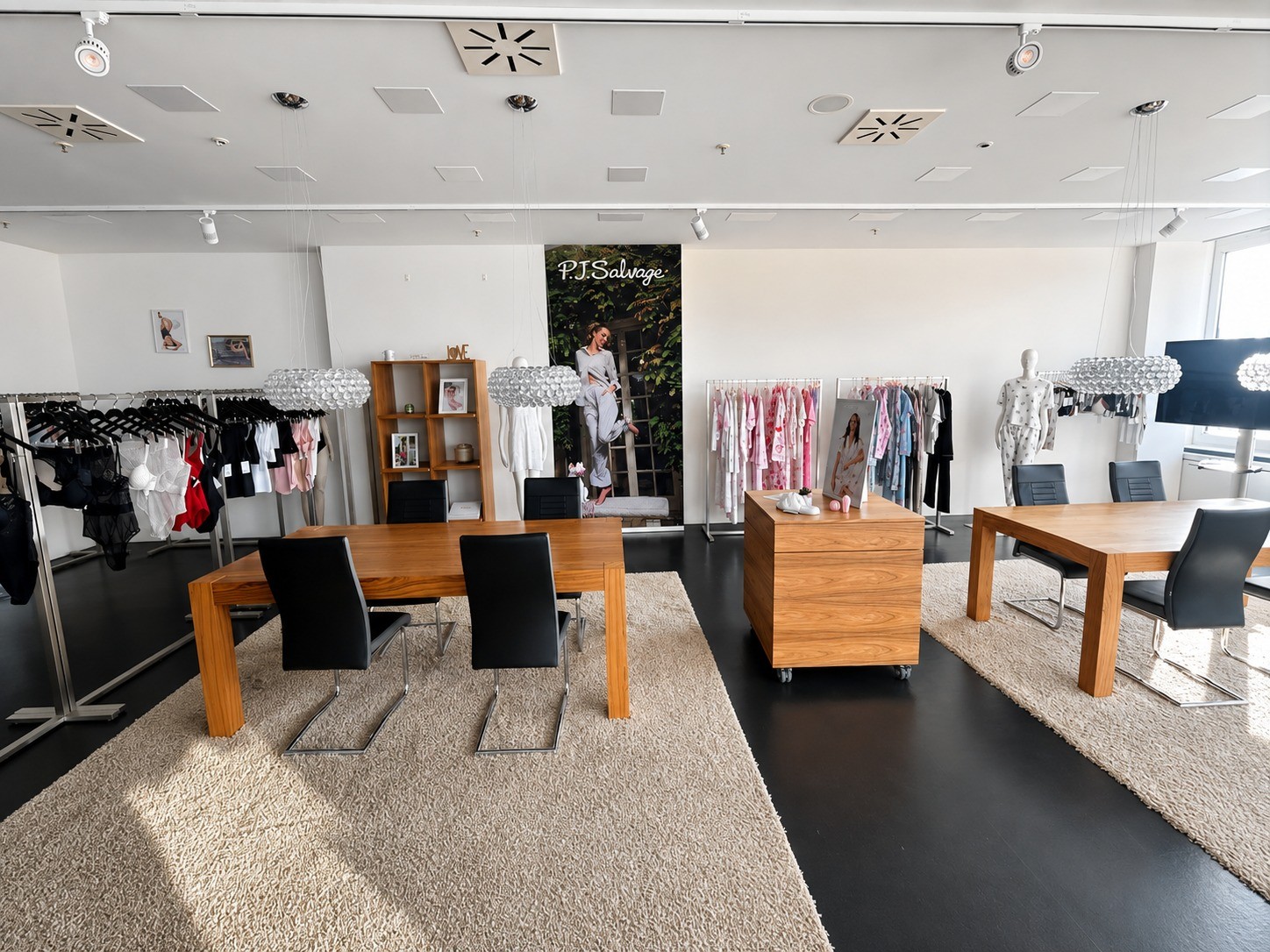 141m² commerciale