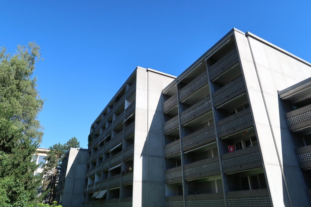 121m² office