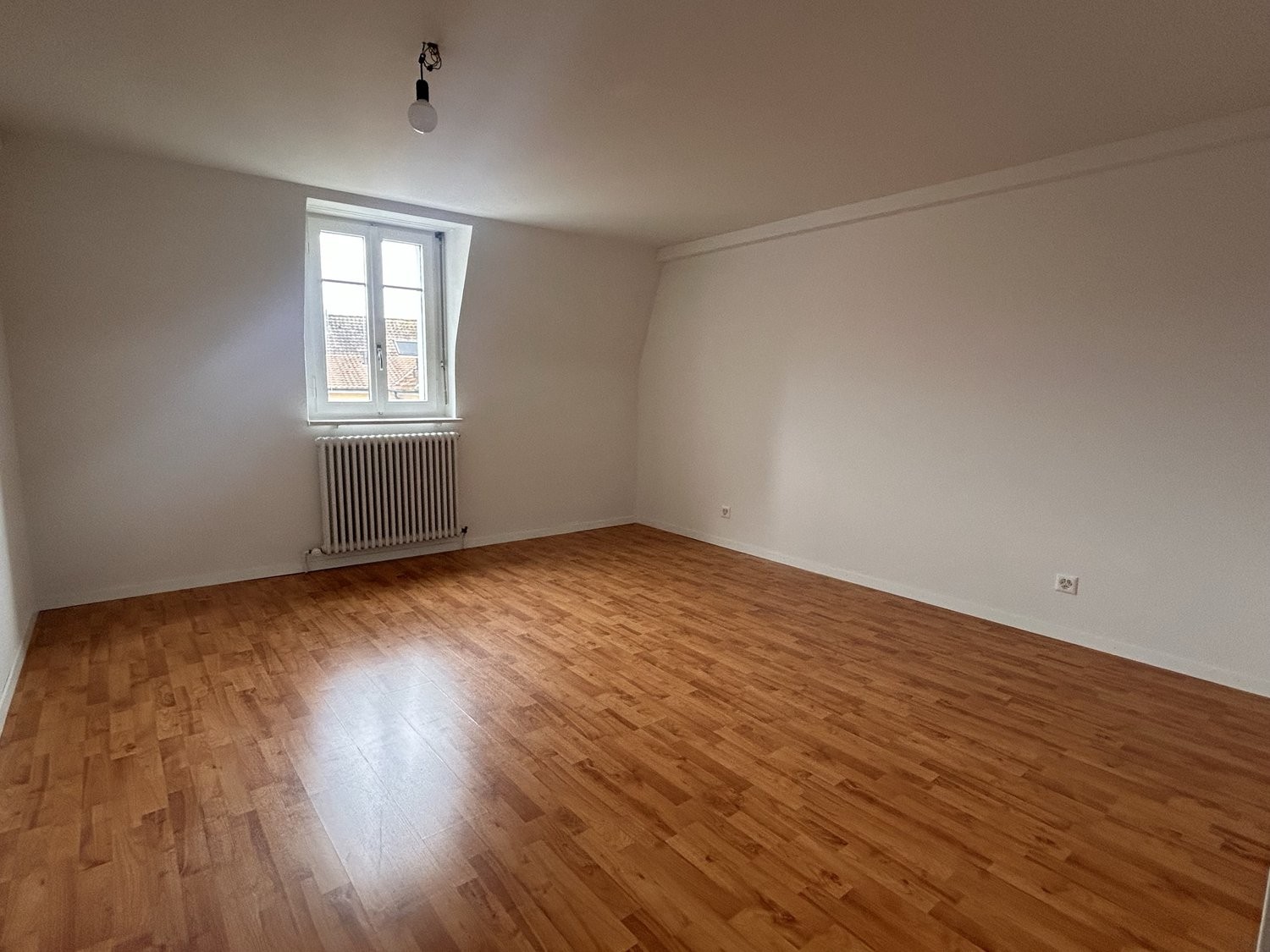 5 rooms apartment