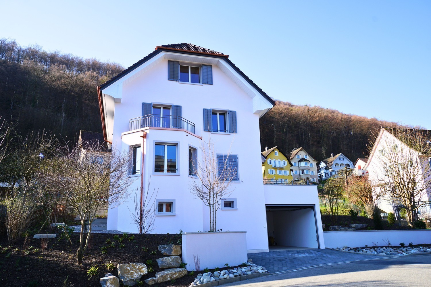 casa unifamiliare con 5 locali