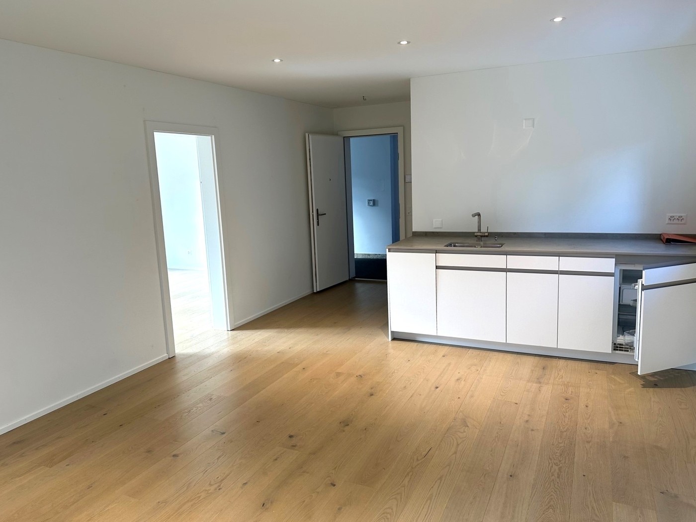 55m² commercial
