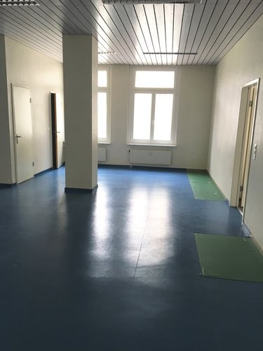 116m² commercial
