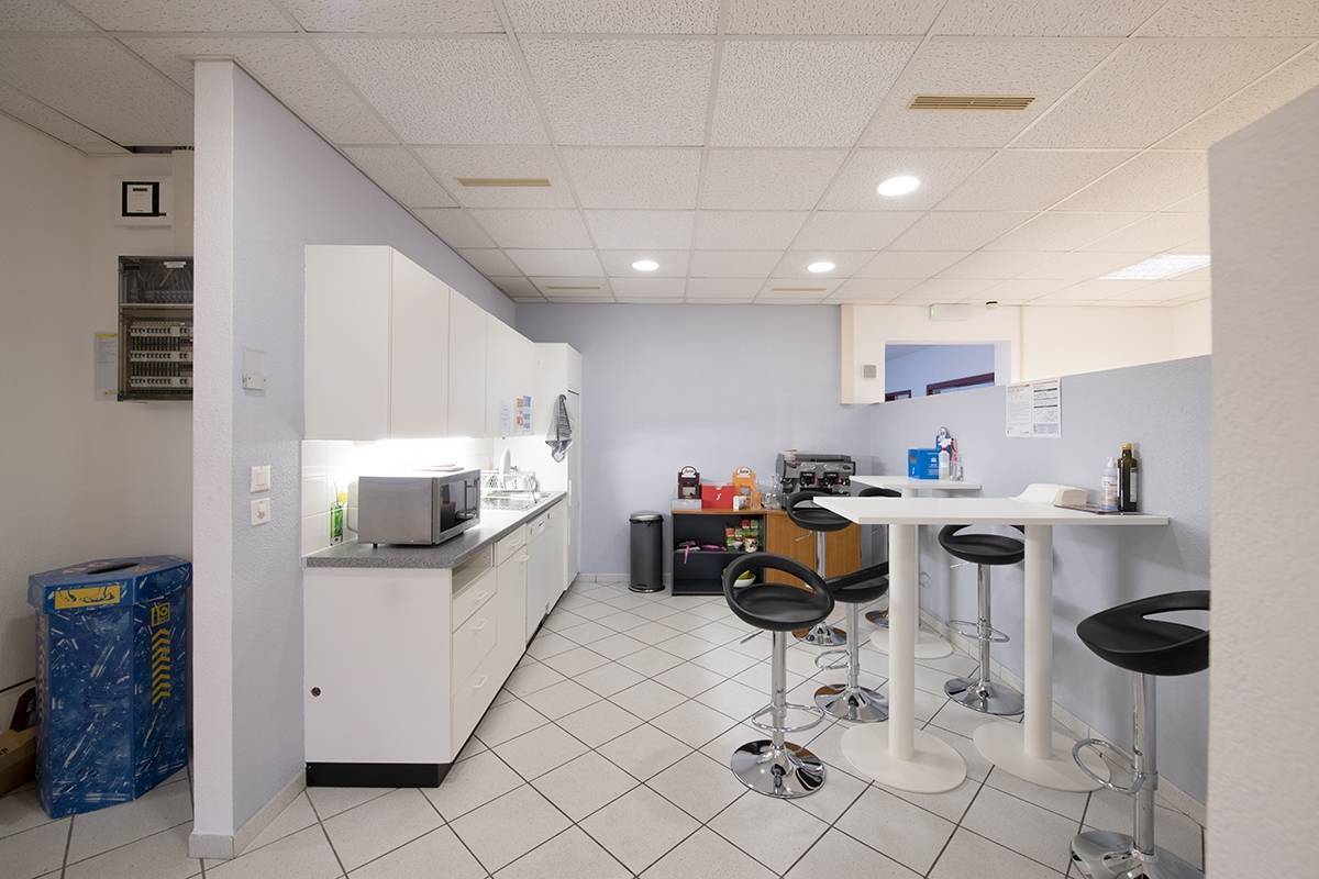 430m² commercial