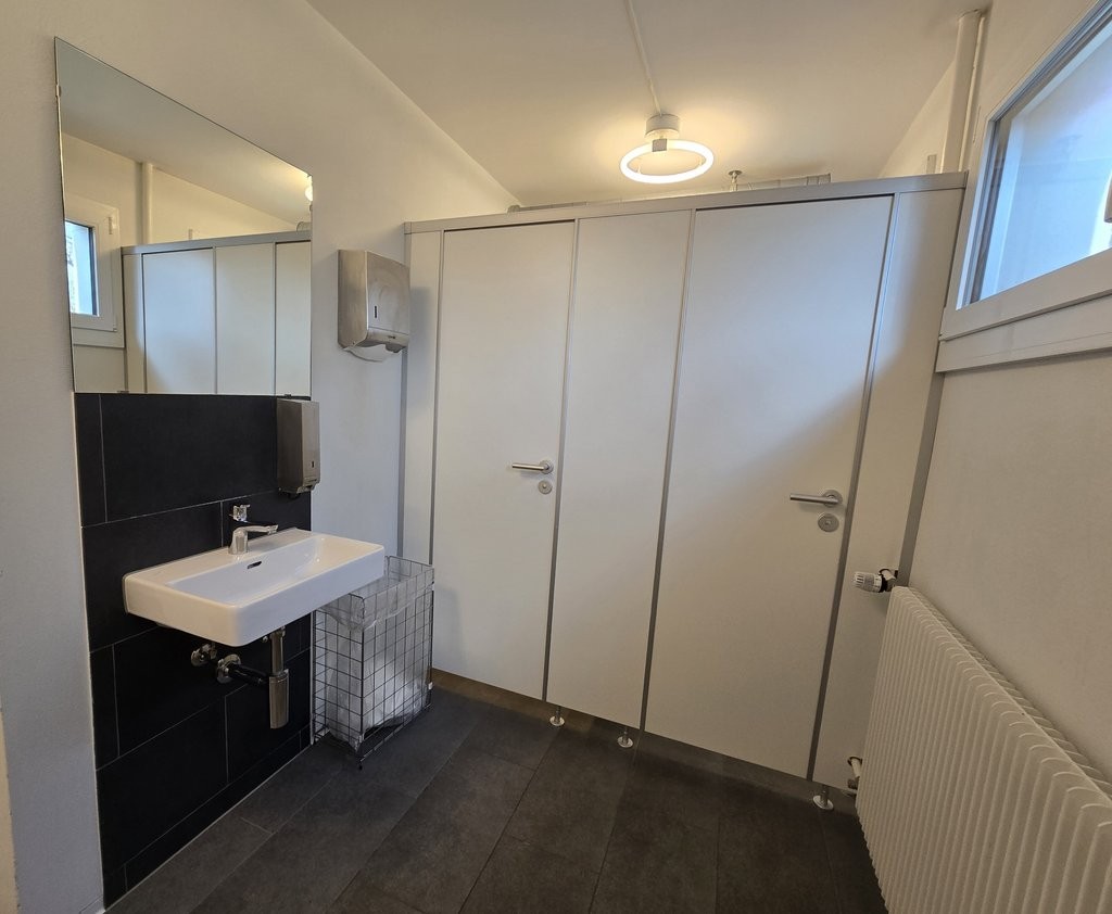 356m² office