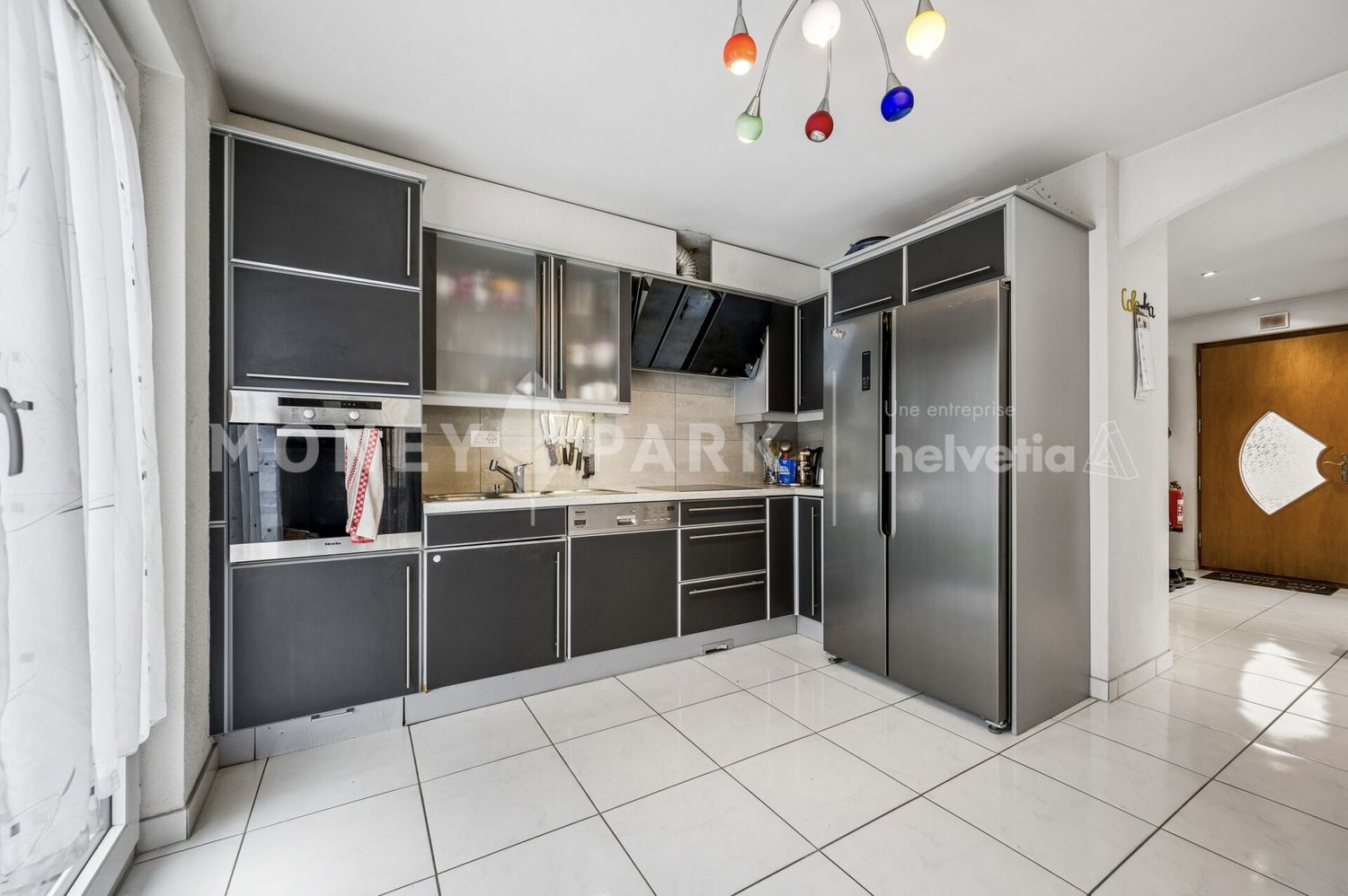 5 rooms villa