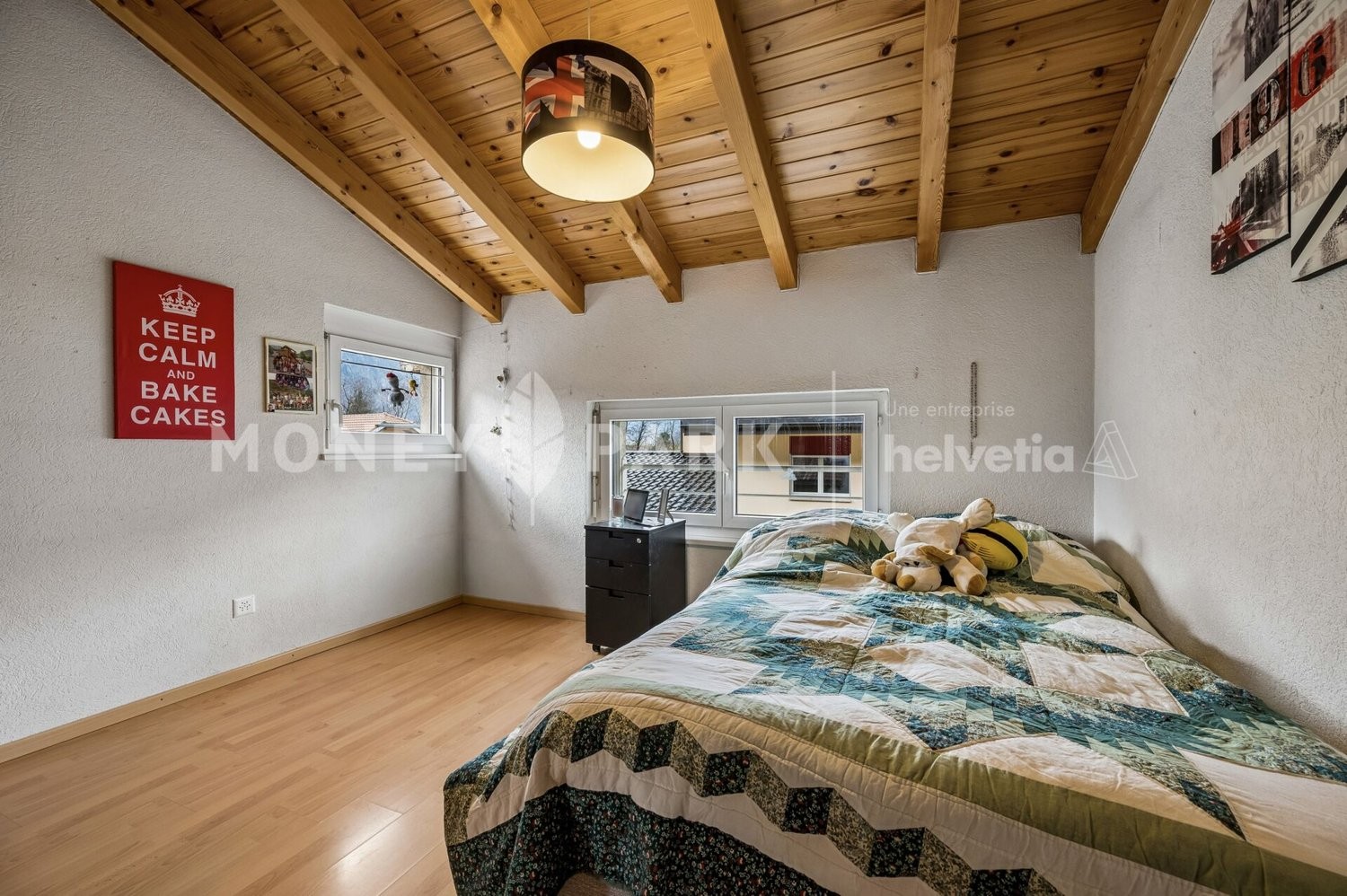 5 rooms villa