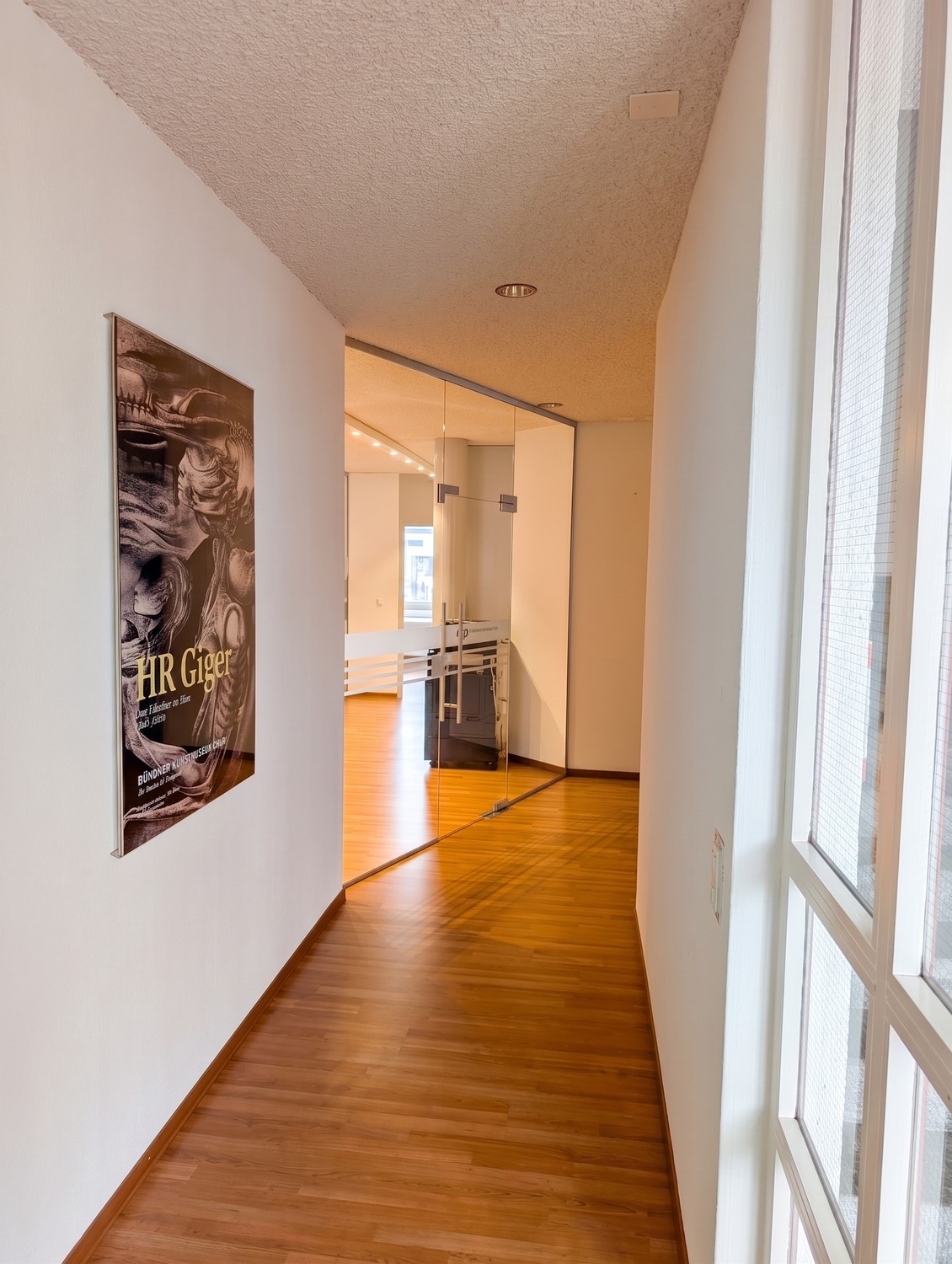 105m² office