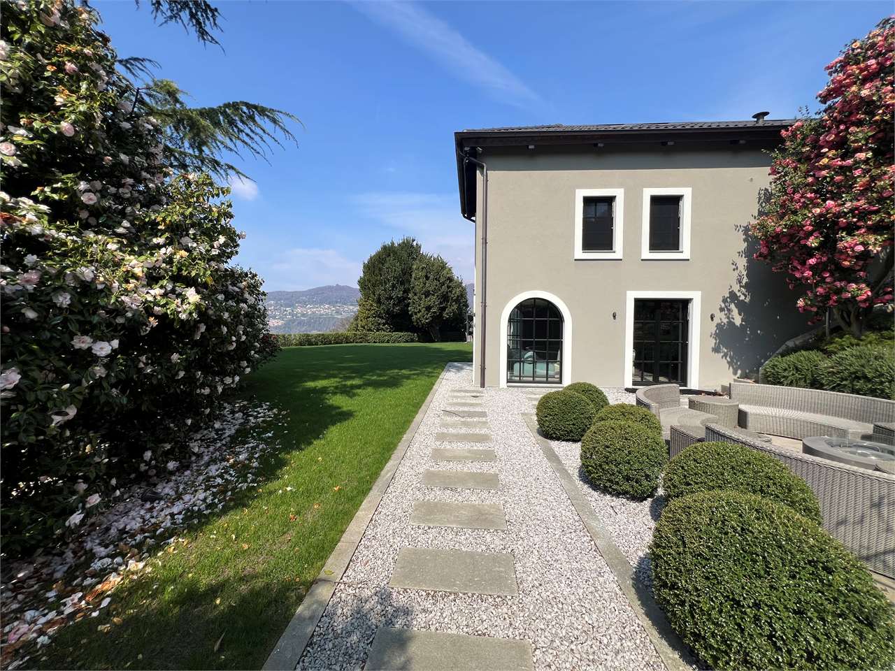 5 ½ rooms villa