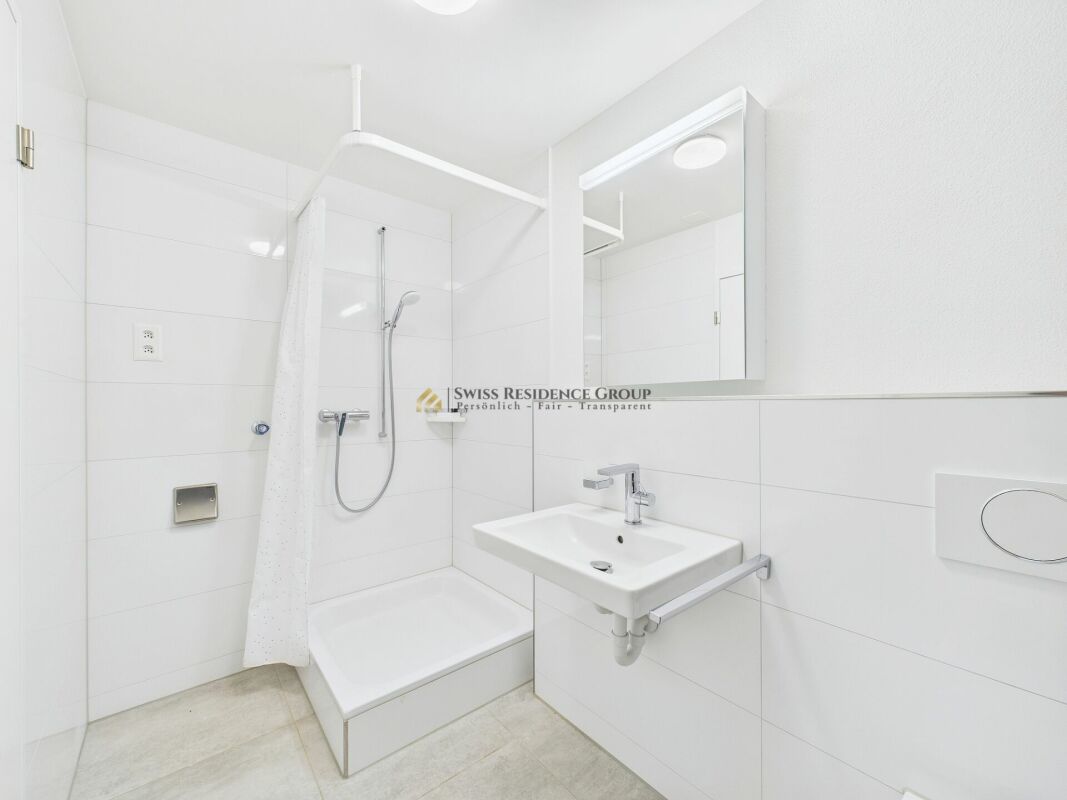 2 rooms bachelor flat