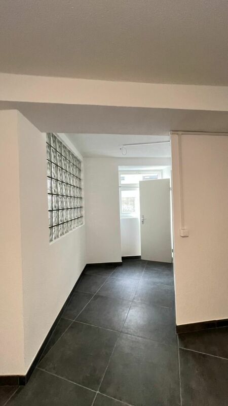 45m² commercial