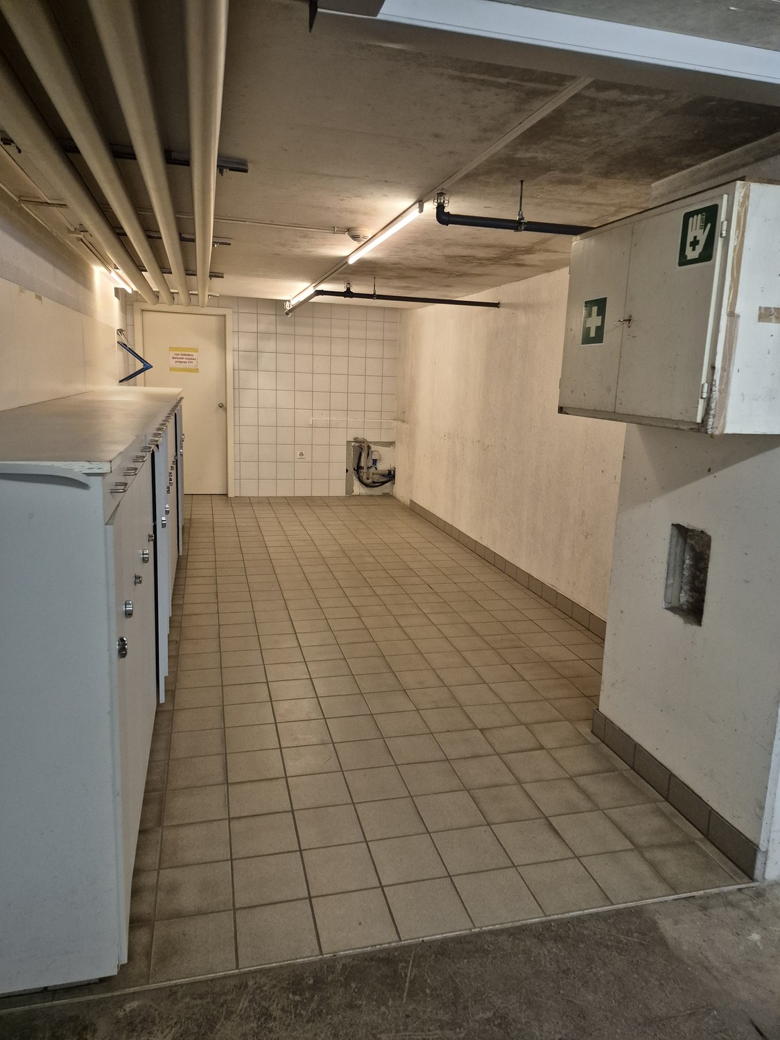 375m² laboratorio