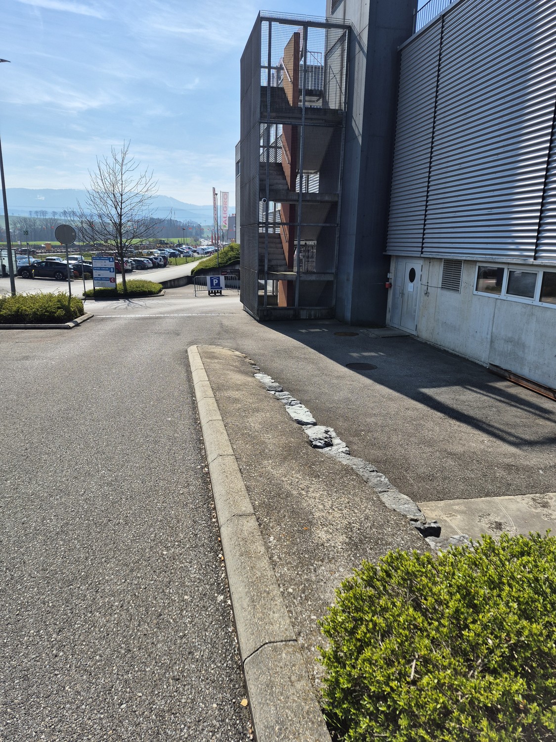 375m² laboratorio