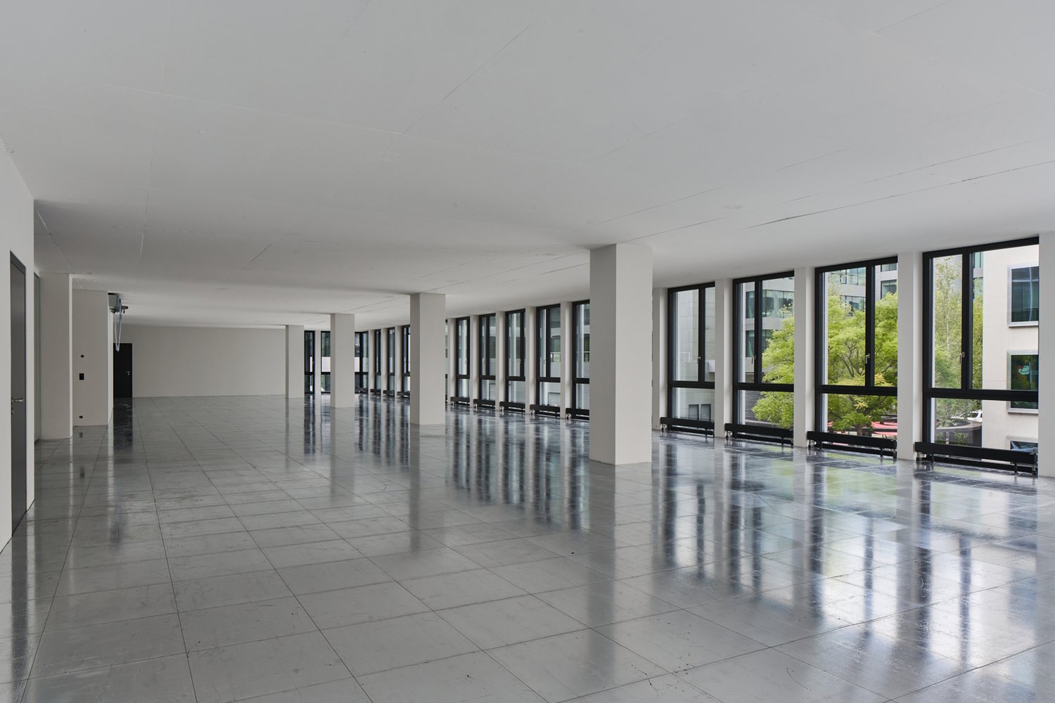460m² commercial