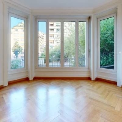 6 rooms apartment