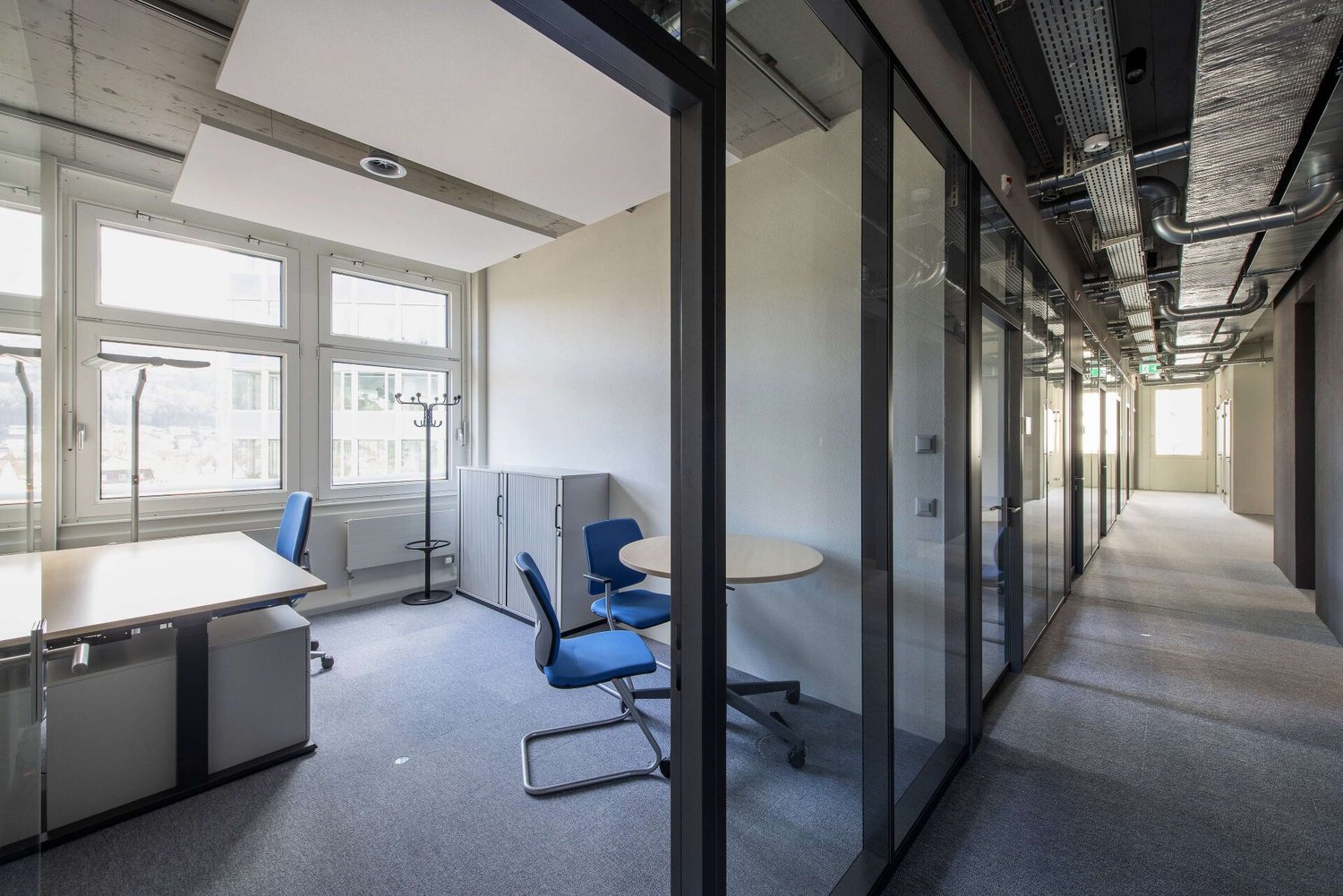 1120m² office