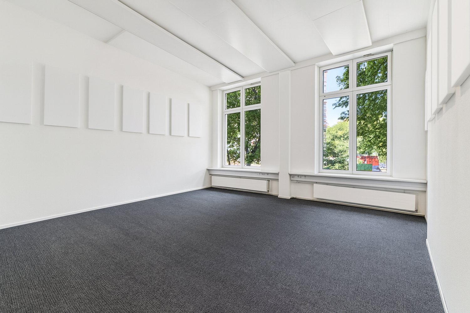 28m² office