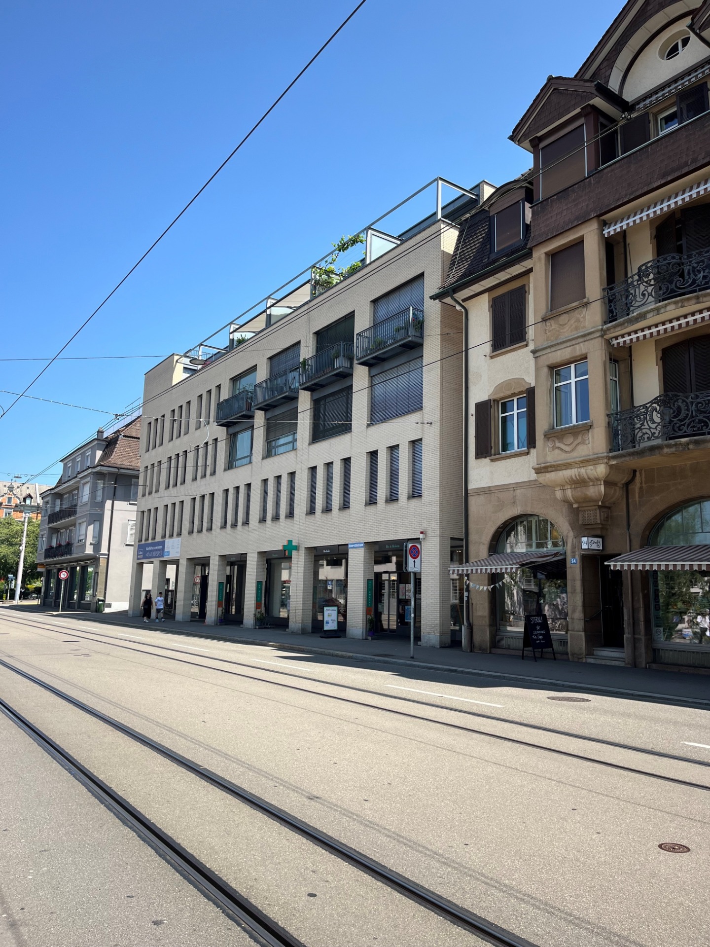 143m² pièce hobby