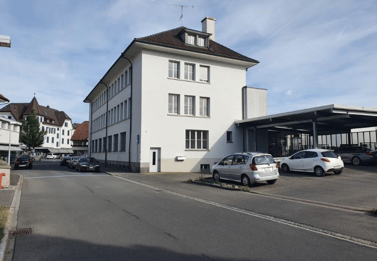 63m² office