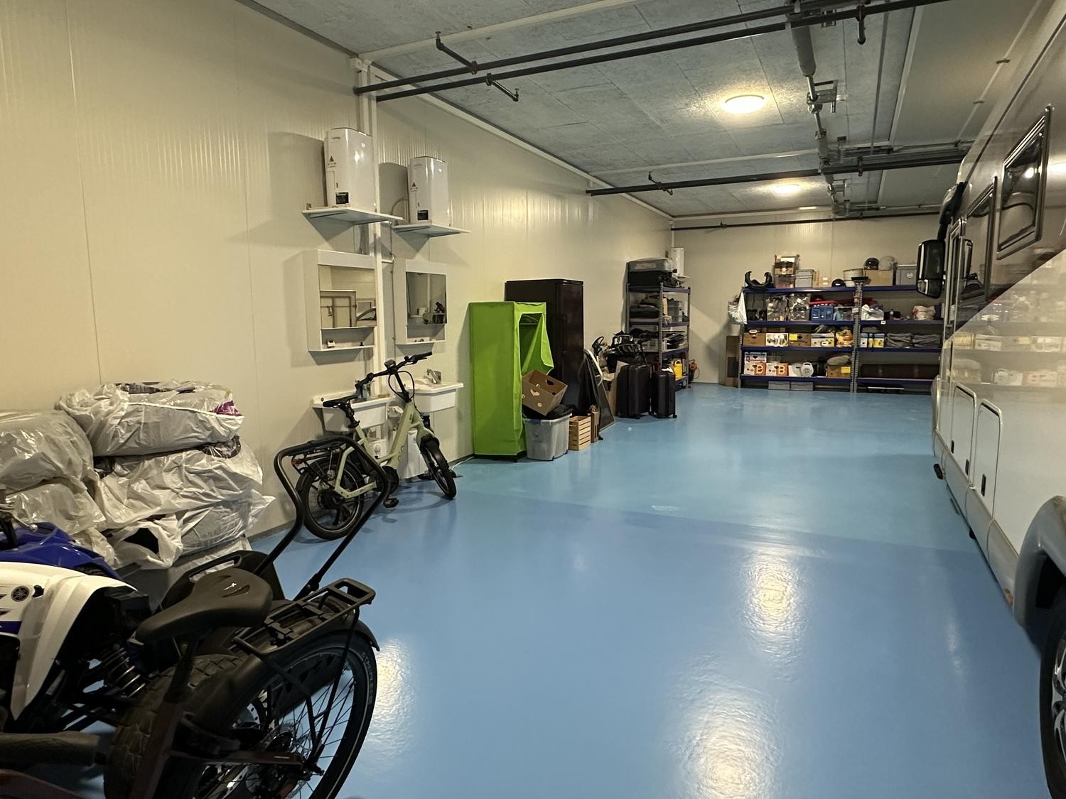 67m² commercial