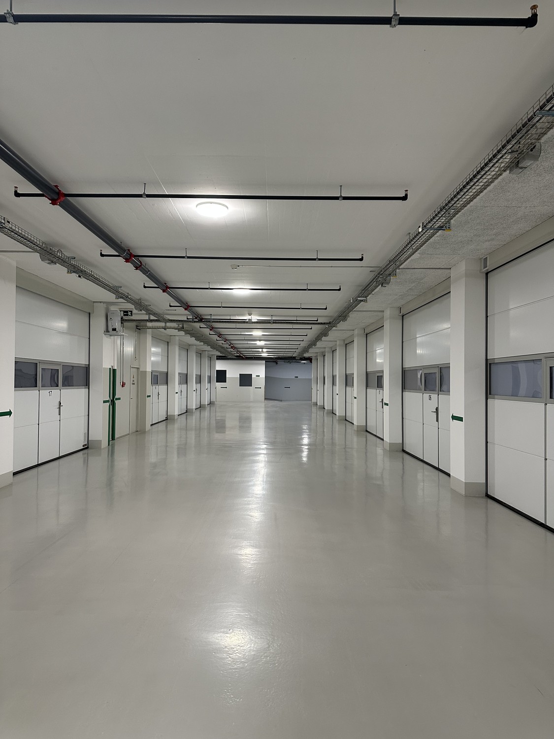 67m² commercial