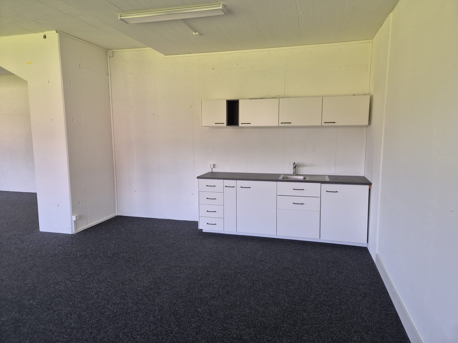 50-150m² commercial
