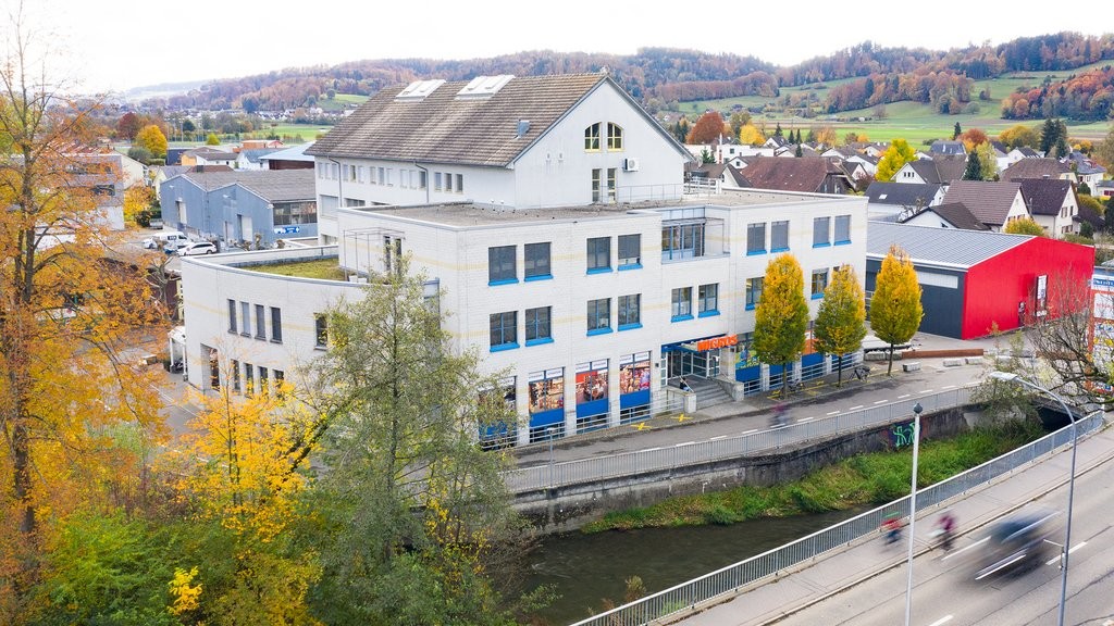 164m² commercial