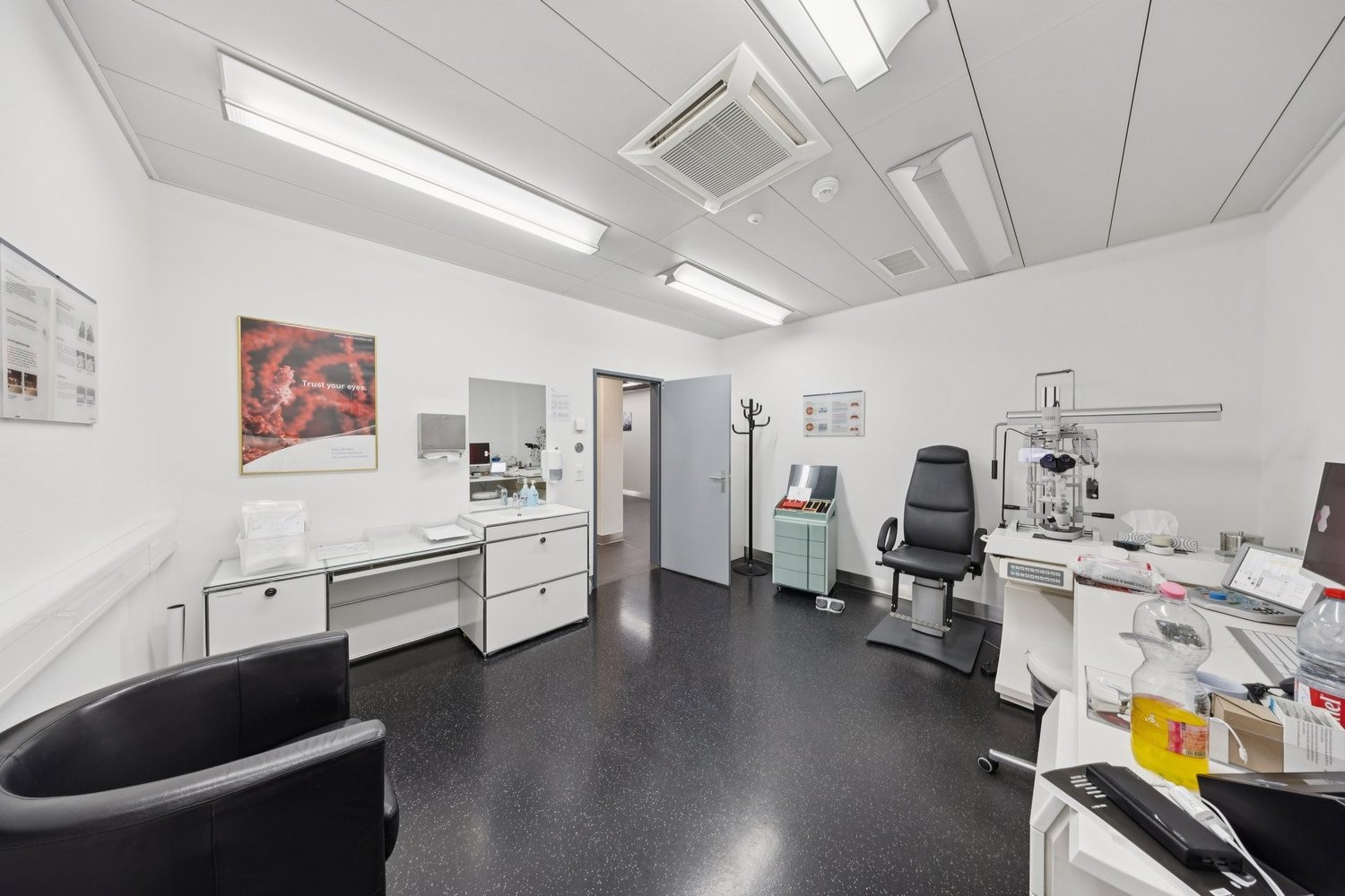 850m² commercial