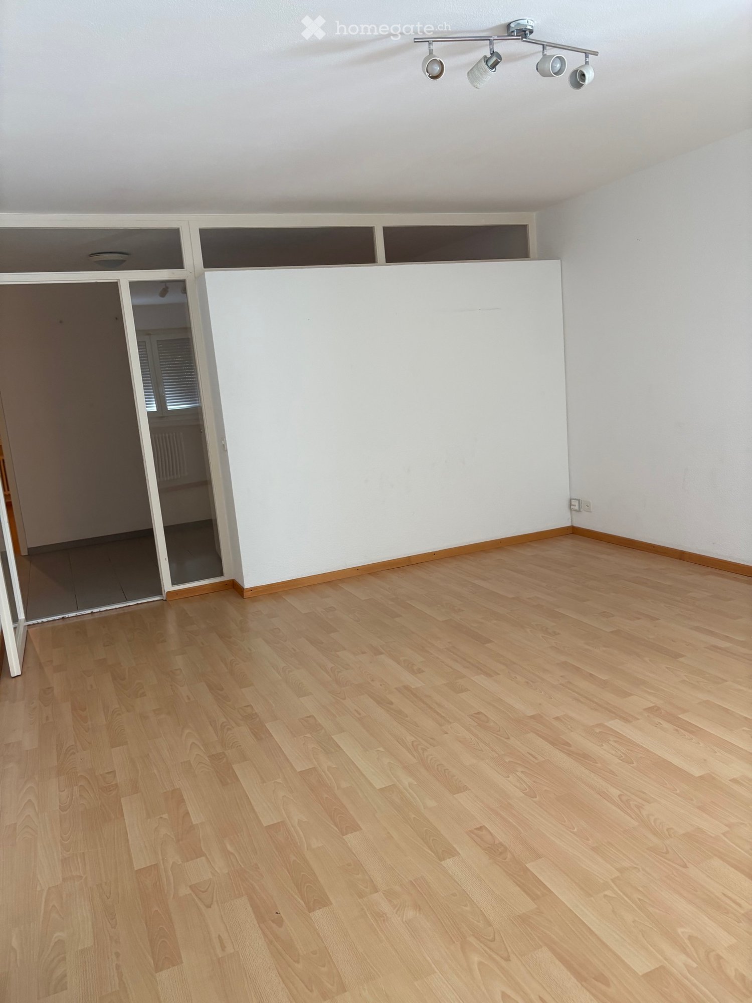 5 rooms apartment