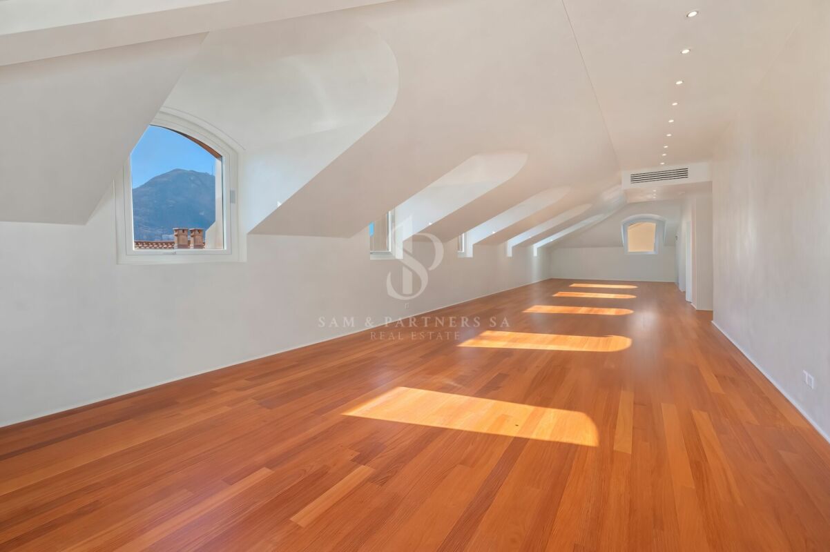 6 ½ rooms attic flat