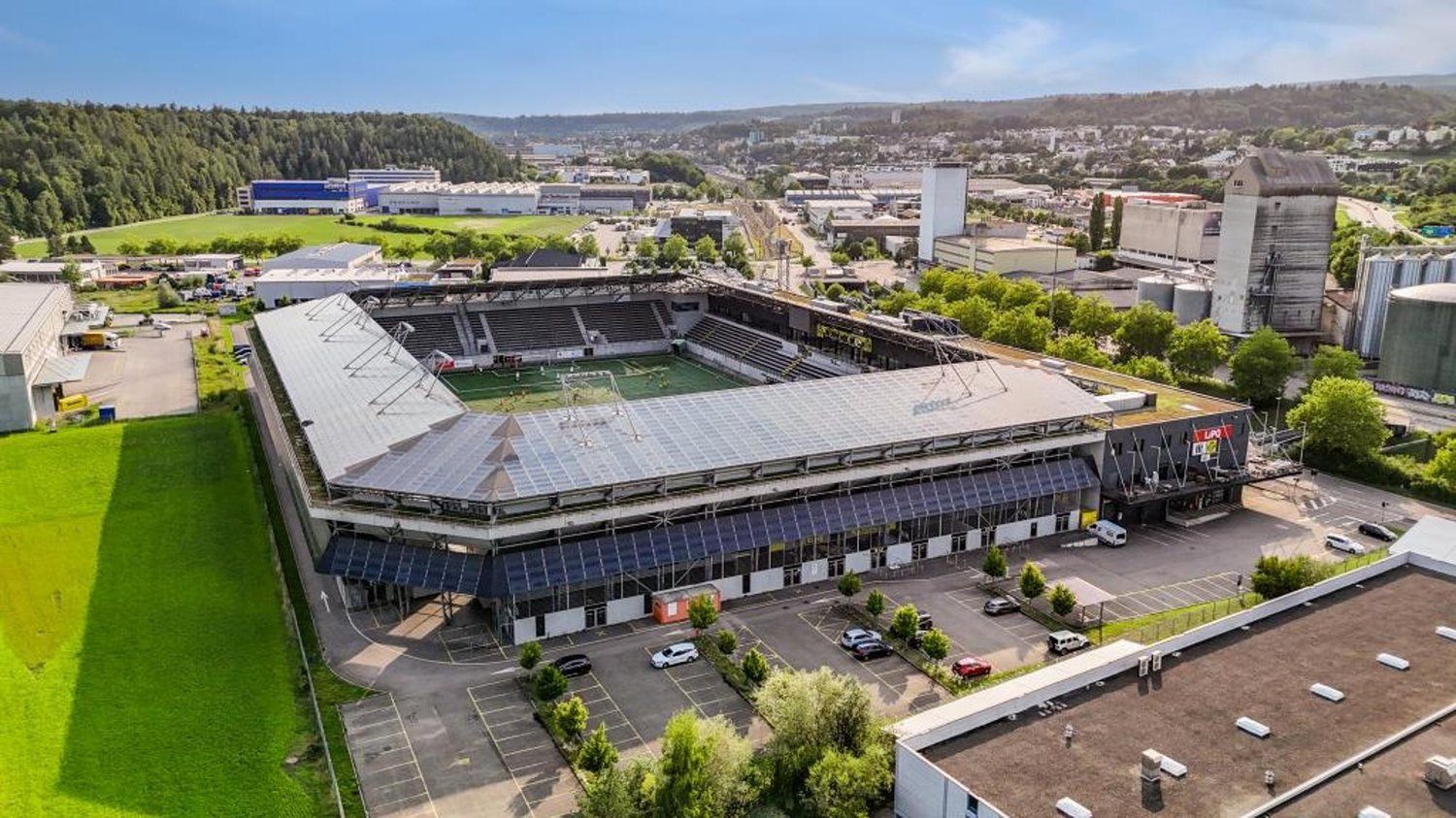 5737m² commercial