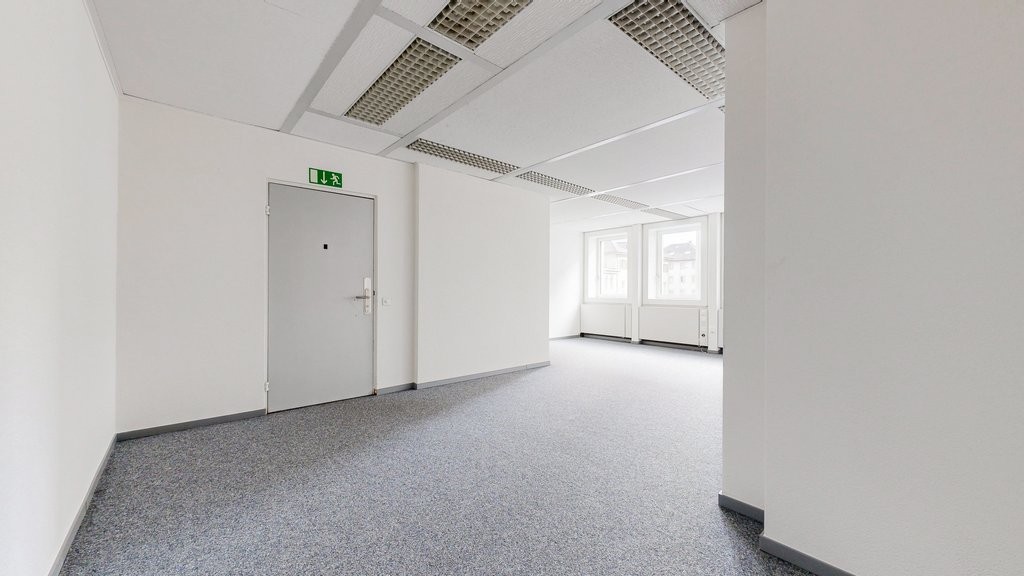 52m² office