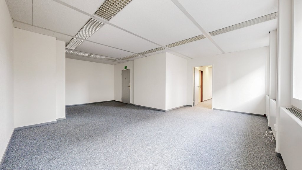 52m² office