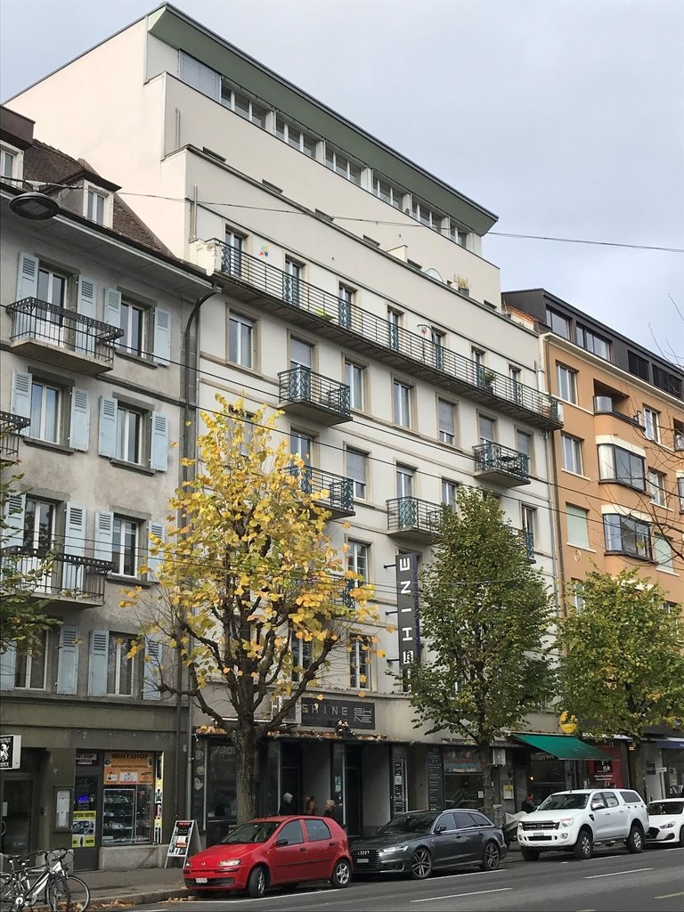 5 rooms apartment