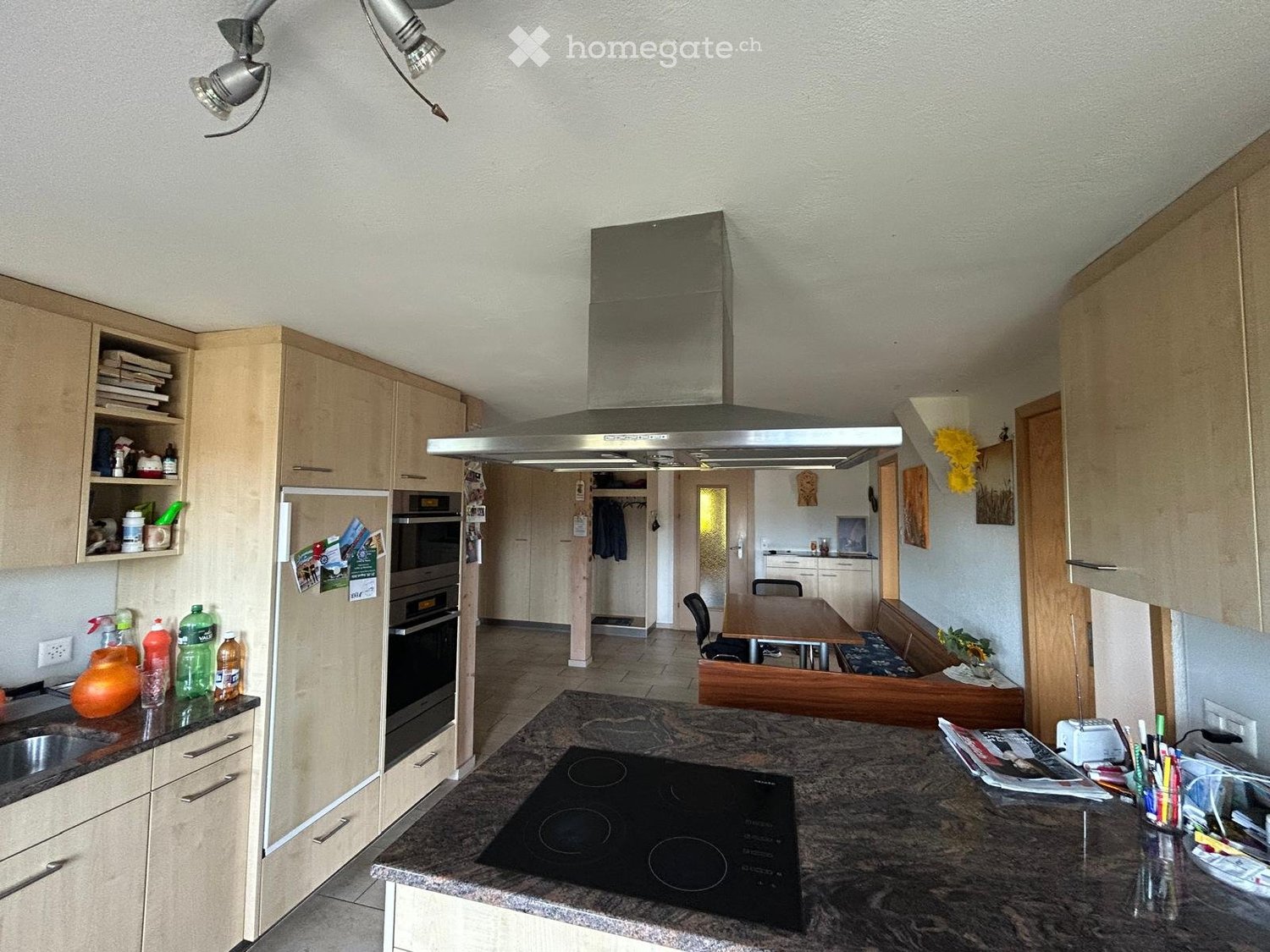 5 rooms apartment