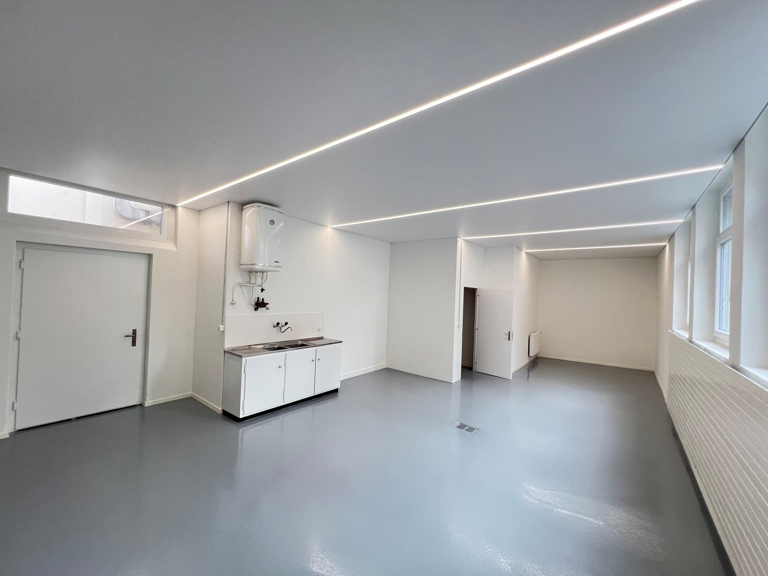 185m² commercial