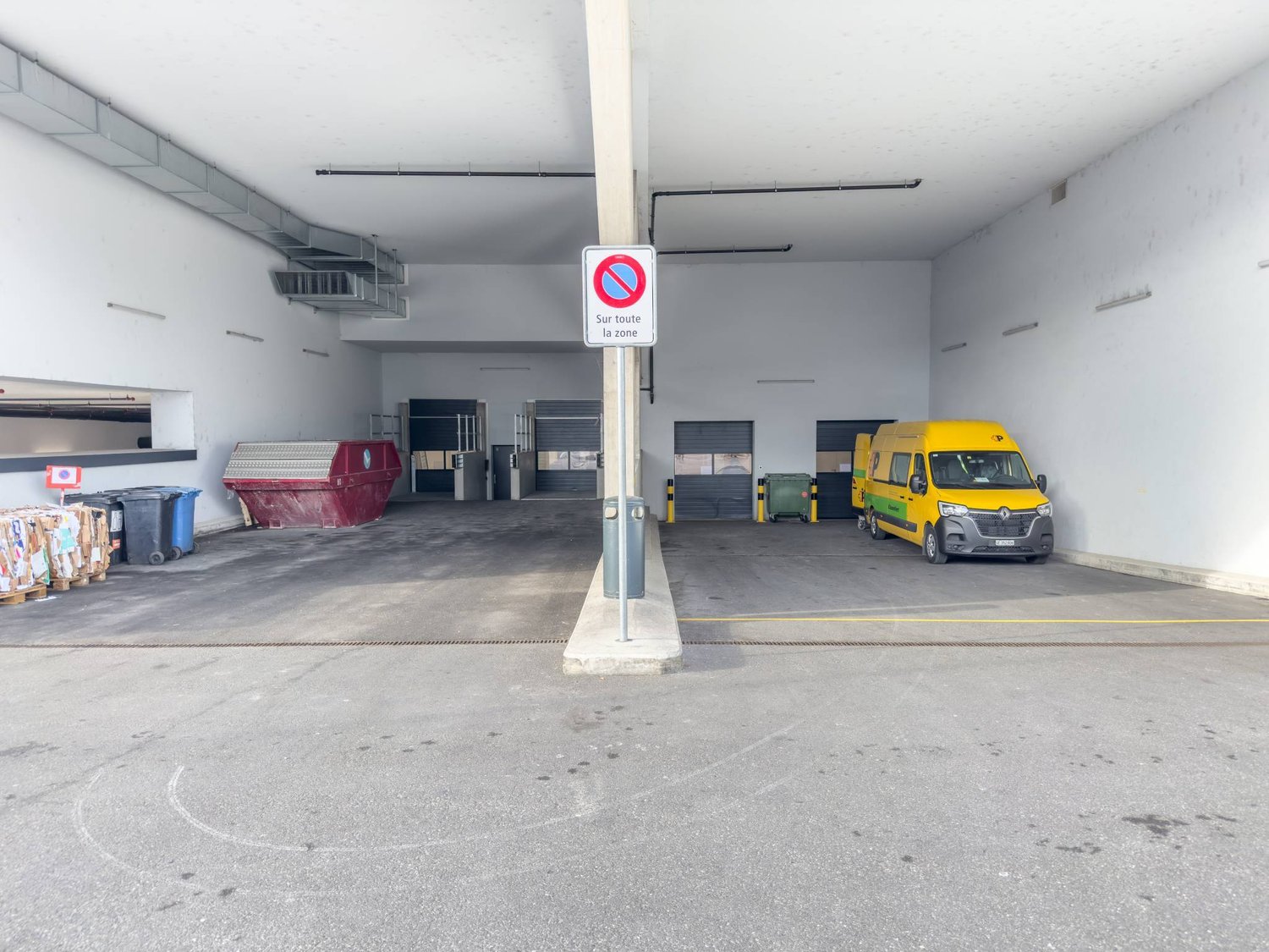 150m² commercial