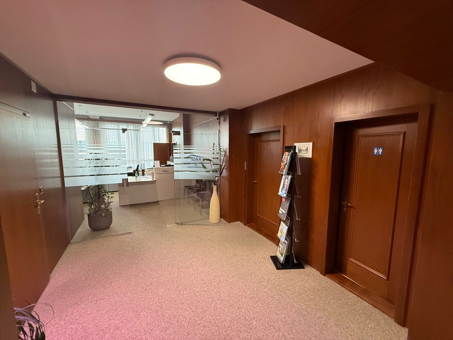 160m² commercial